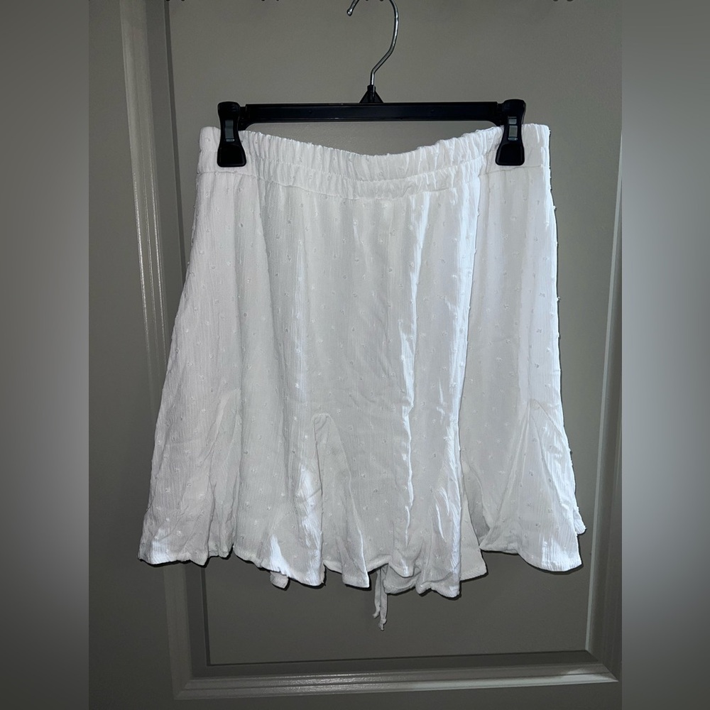 Francesca’s White Skirt Size M